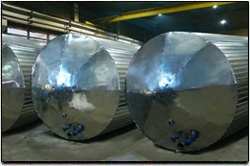 В рамках обустройства строительного участка Заказчика Невский завод ТРУБОДЕТАЛЬ изготовил 4 резервуара для хранения воды объемом 50 м3. 