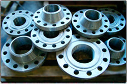 Для реконструкции газотранспортного проекта, Невский завод ТРУБОДЕТАЛЬ произвел комплексную поставку плоских и воротниковых фланцев  Ду 350 мм и фланцевых заглушек Ду 100 мм. 